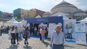 Piazza del Plebiscito Napoli, Giornate napoletane della salute